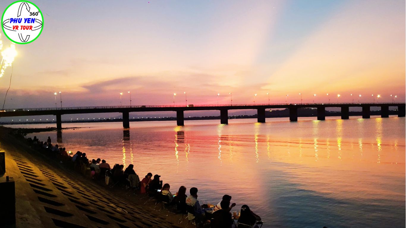 Bờ Kè Cầu Hùng Vương