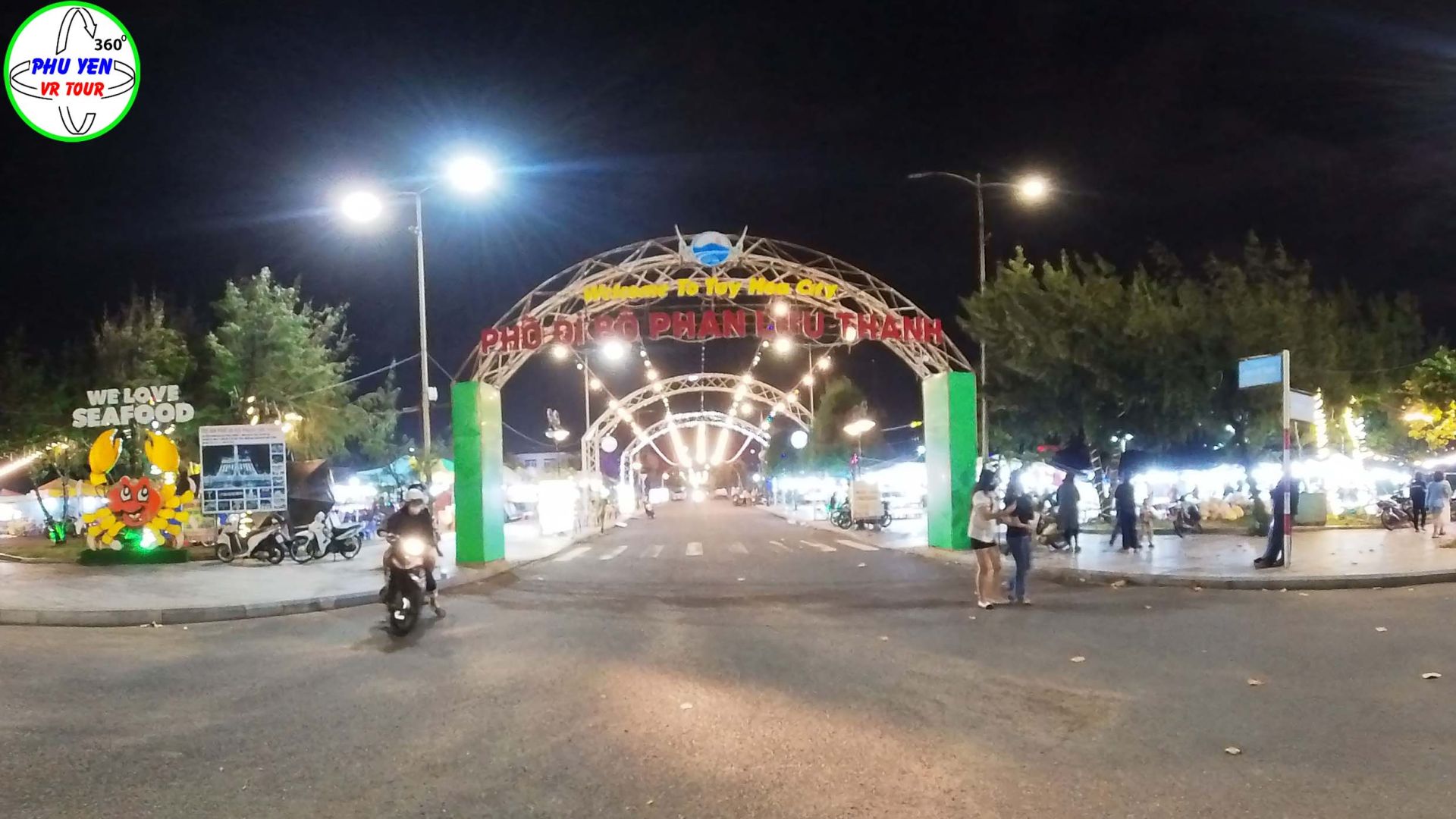 Phố đi bộ Phan Lưu Thanh